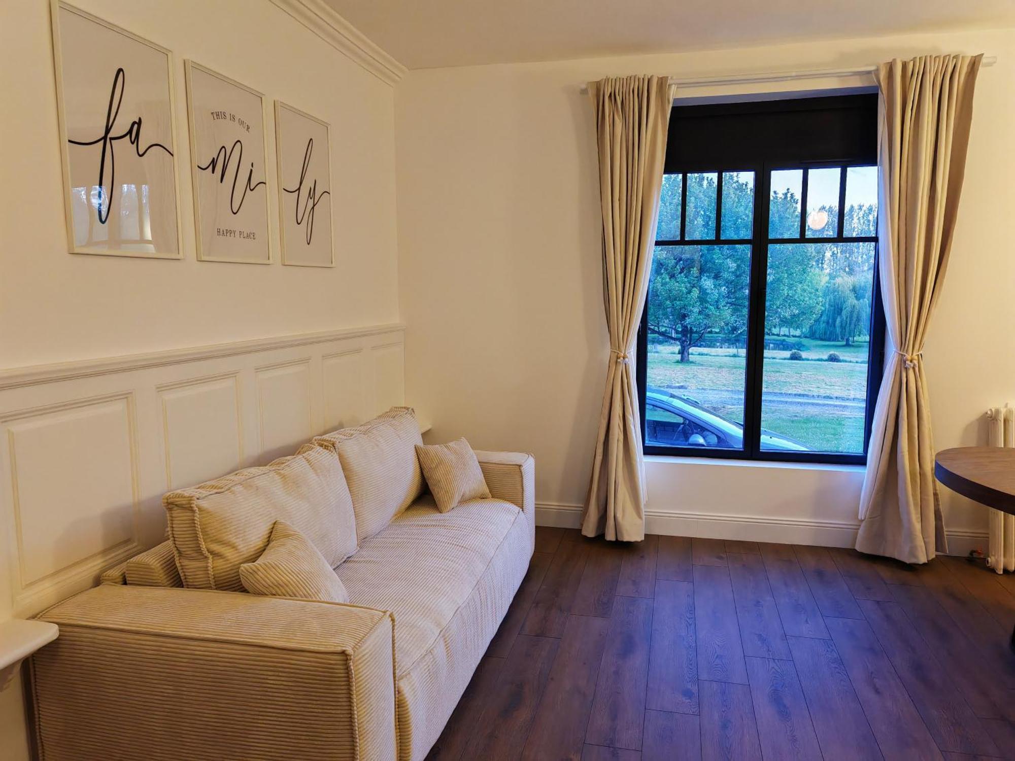 Domaine De L'Isle Maniere Appartement Saint-Quentin-sur-le-Homme Buitenkant foto